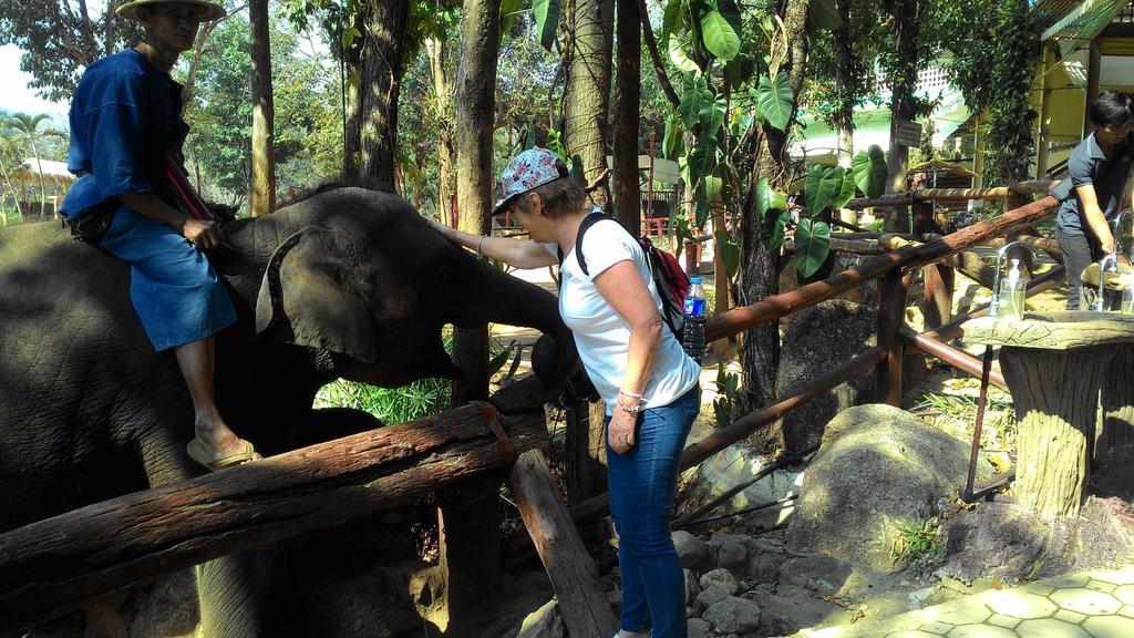 Hotel Baan Songjum Chiang Mai Zewnętrze zdjęcie